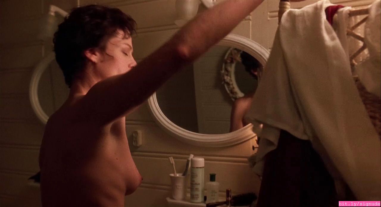 Sigourney Weaver Nude Movies 32