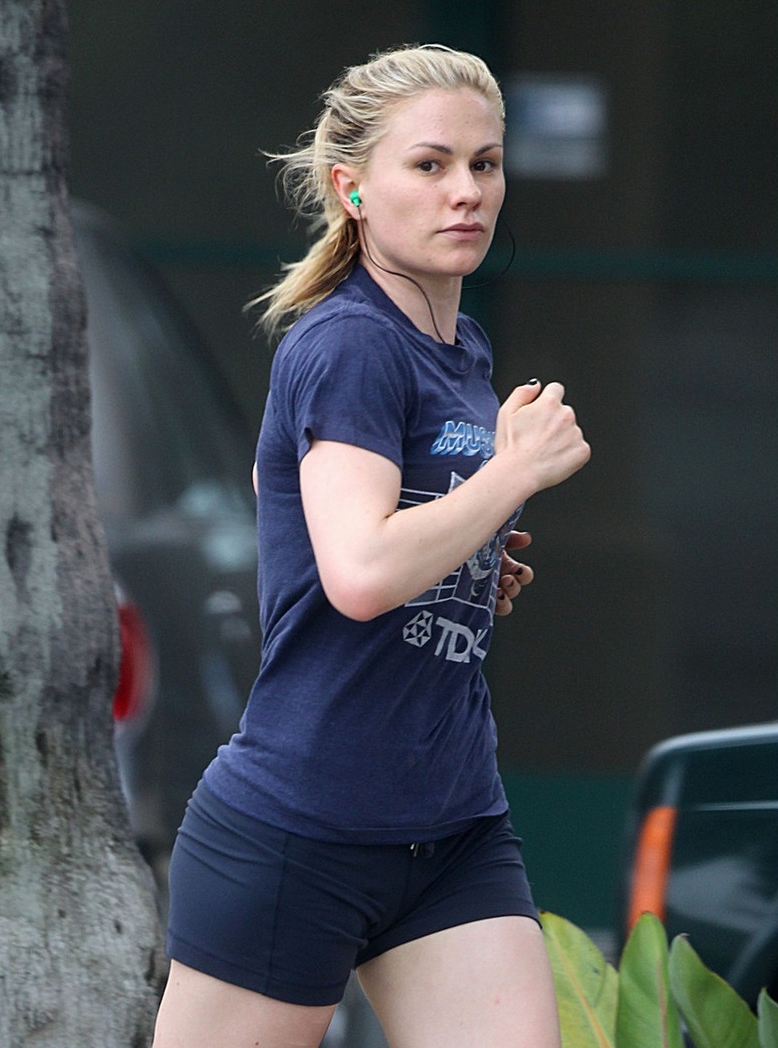True Blood's Anna Paquin without makeup looks like she has had all...