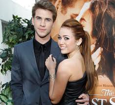 Miley Cyrus and Liam Hemsworth The Last Song premiere