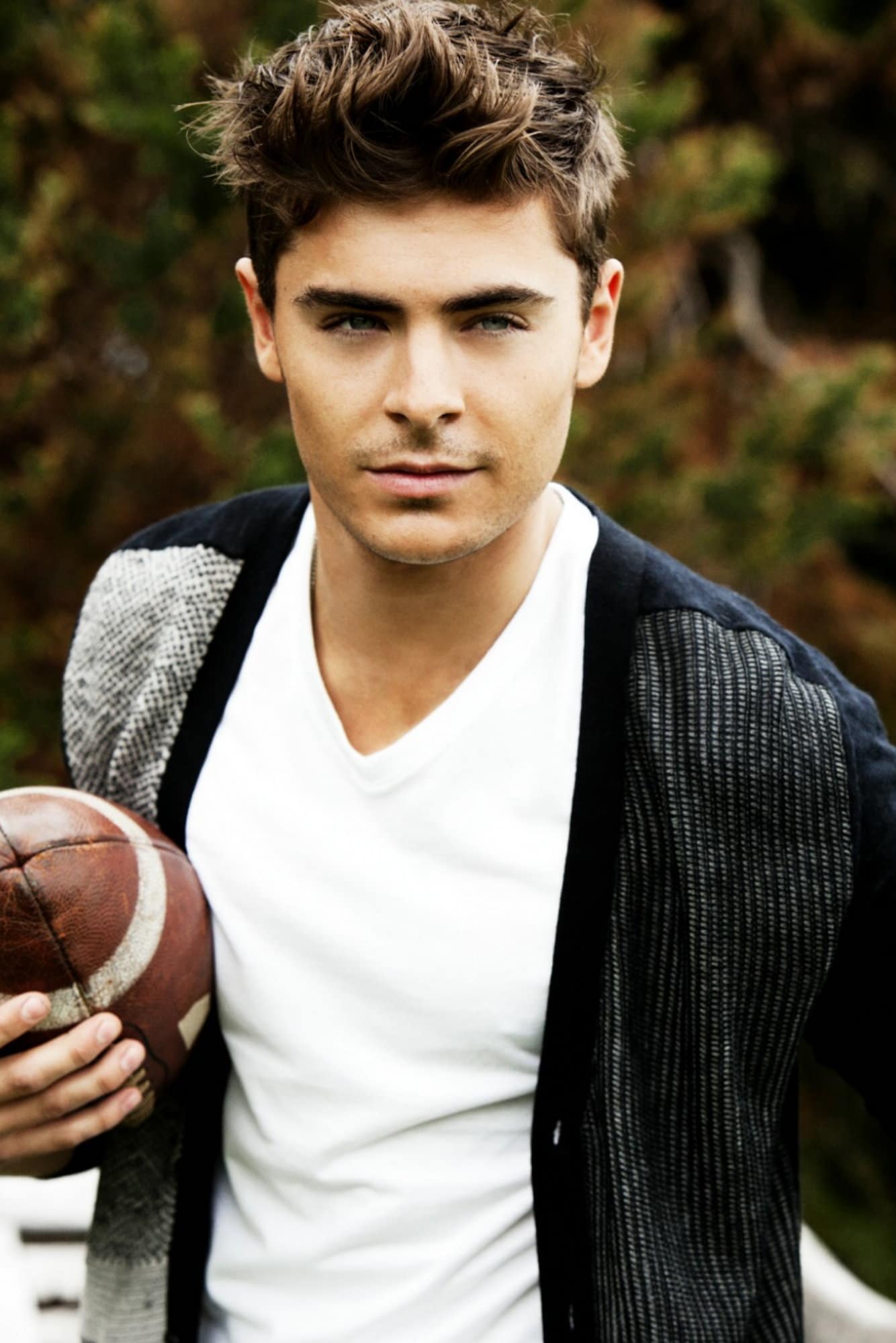 Zac-Efron-Wallpapers-8