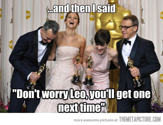 funny-Oscars-Jennifer-Lawrence-Anne-Hathaway